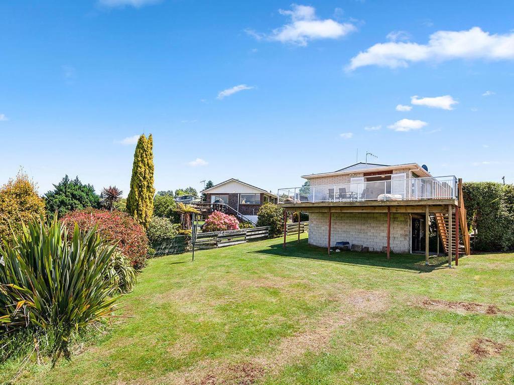 Central Riverside Retreat - Taupo Holiday Home מראה חיצוני תמונה